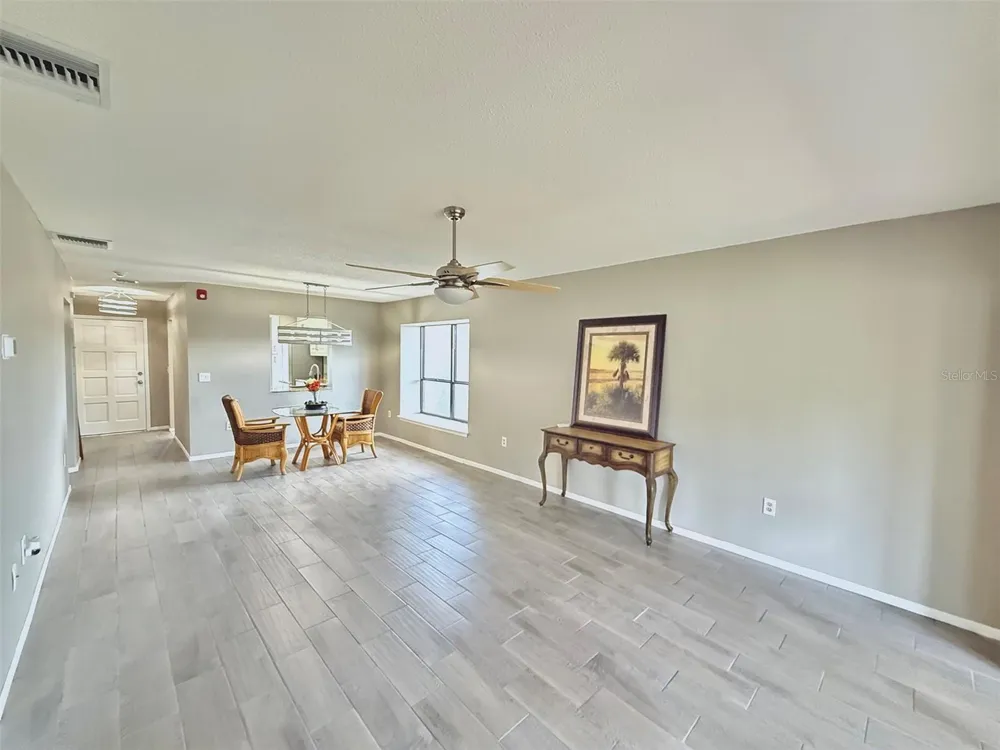 942 BENEVA ROAD #V28 Sarasota, FL 34232