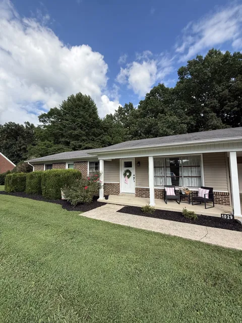 1029 Pine Cir