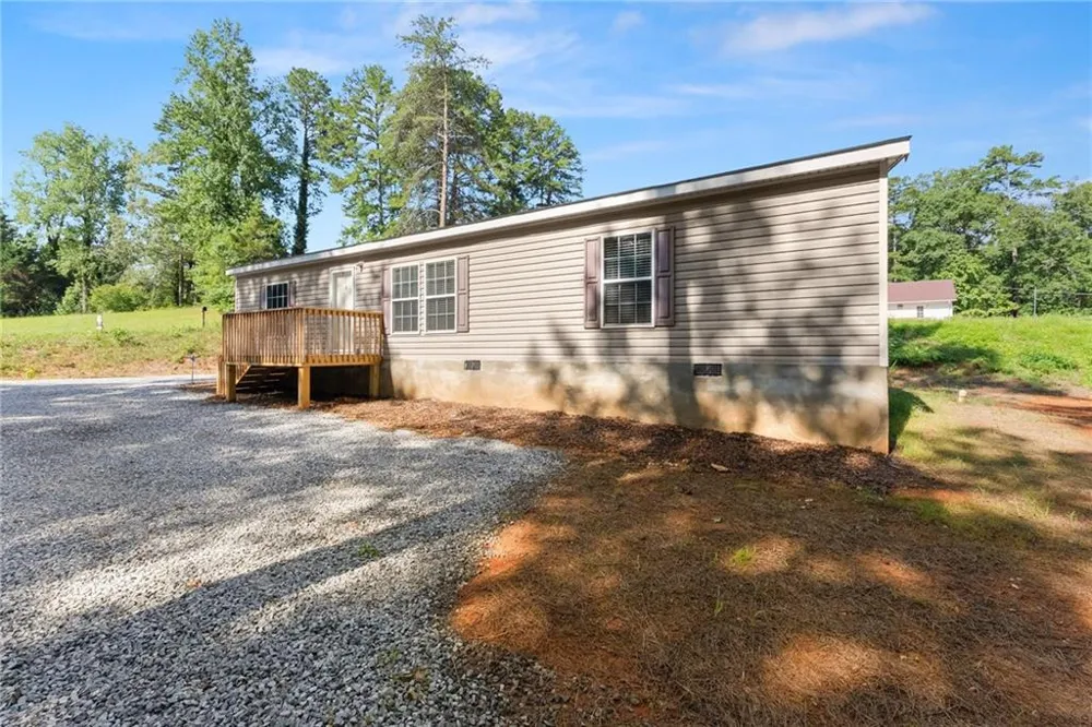 277 Yates Street Cornelia, GA 30531