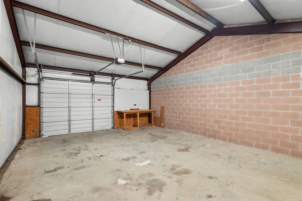 735 Winding Trail Crawford, TX 76638