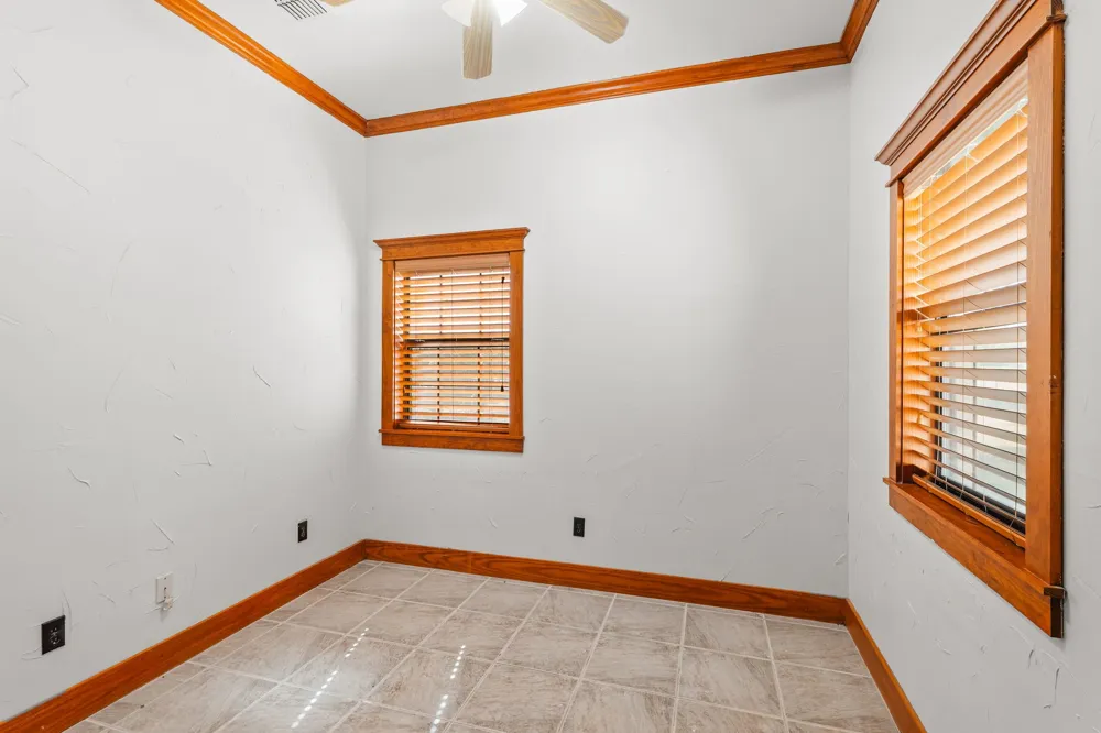 735 Winding Trail Crawford, TX 76638