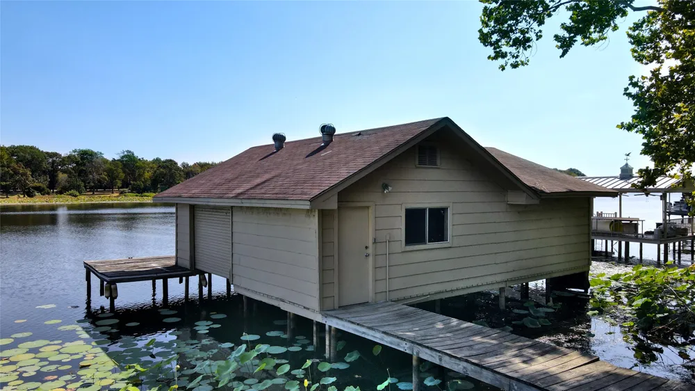 5449 Impala Point Drive Athens, TX 75752