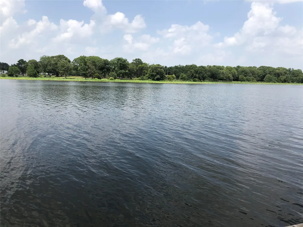 5449 Impala Point Drive Athens, TX 75752