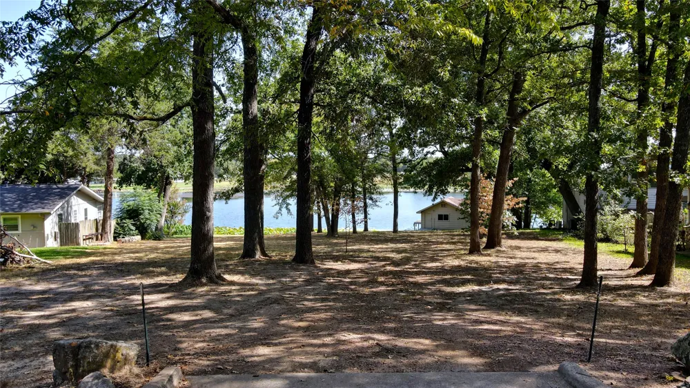 5449 Impala Point Drive Athens, TX 75752