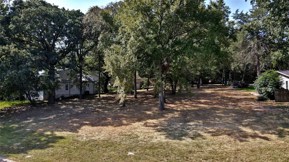 5449 Impala Point Drive Athens, TX 75752