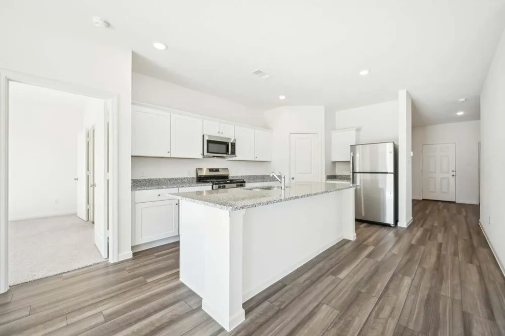 7707 Enchanted Pearl Drive Angleton, TX 77515