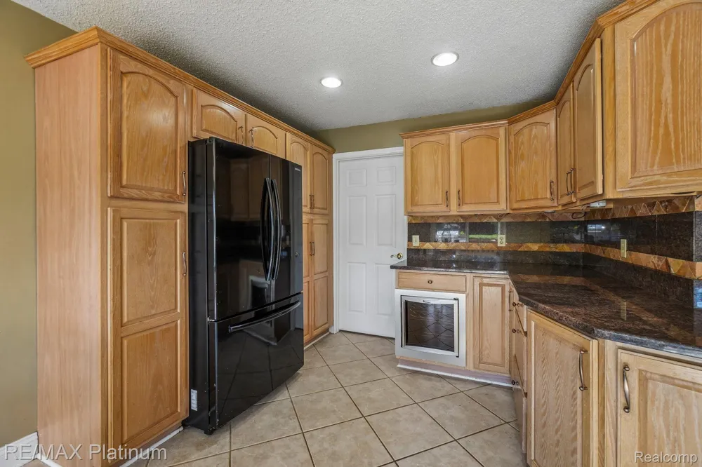 881 Bogie Lake Road White Lake Charter Township, MI 48383