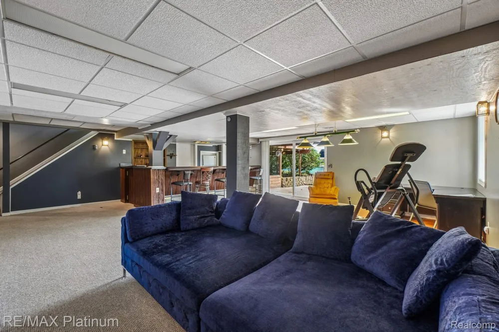 881 Bogie Lake Road White Lake Charter Township, MI 48383