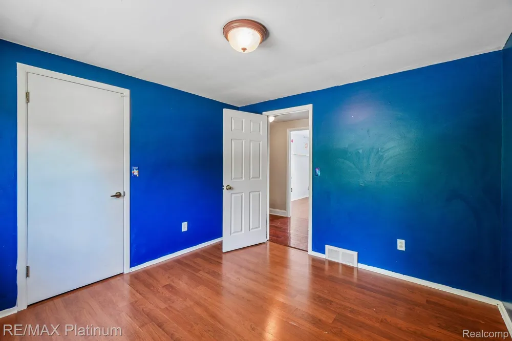 881 Bogie Lake Road White Lake Charter Township, MI 48383
