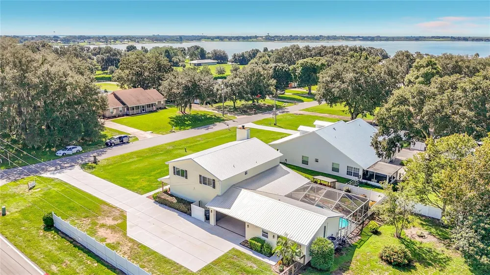 2 FT CLINCH HEIGHTS ROAD Frostproof, FL 33843