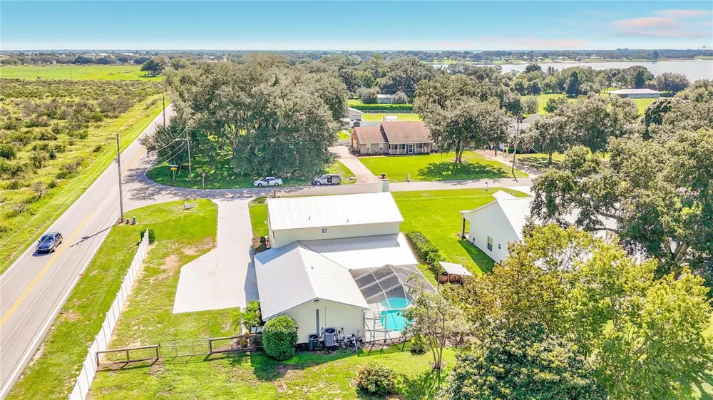 2 FT CLINCH HEIGHTS ROAD Frostproof, FL 33843