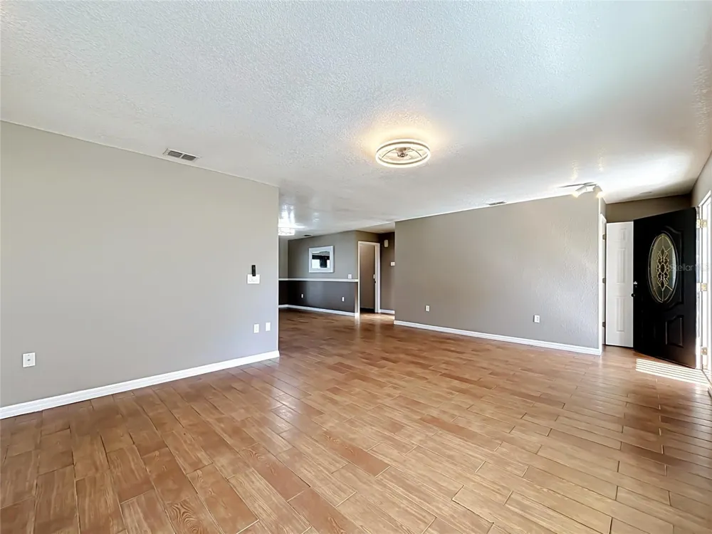 2 FT CLINCH HEIGHTS ROAD Frostproof, FL 33843