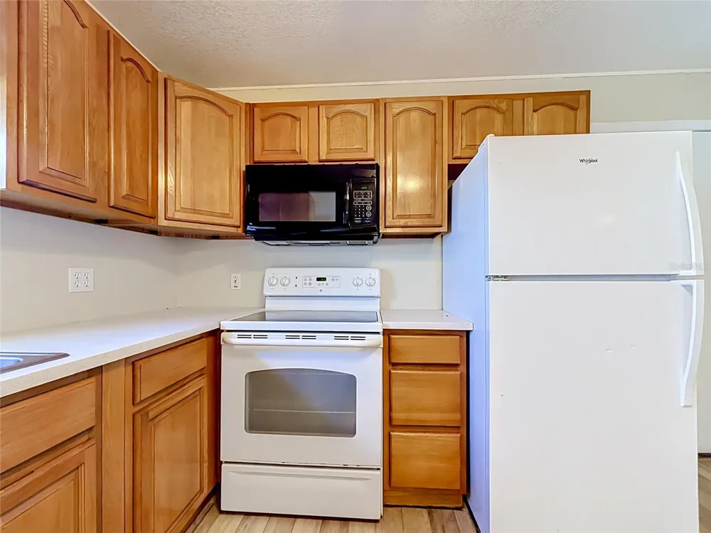 2 FT CLINCH HEIGHTS ROAD Frostproof, FL 33843