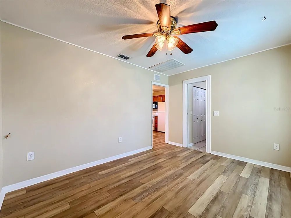 2 FT CLINCH HEIGHTS ROAD Frostproof, FL 33843