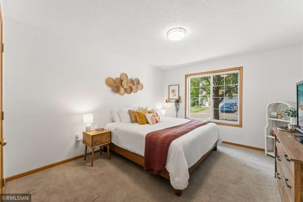 10751 Redwood Street NW Coon Rapids, MN 55433