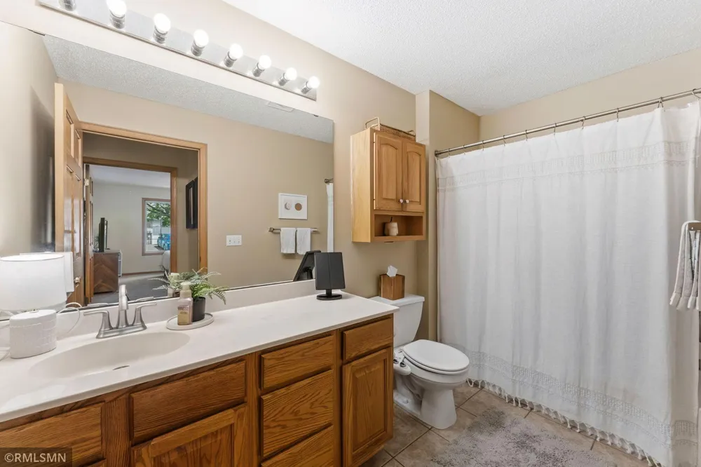 10751 Redwood Street NW Coon Rapids, MN 55433