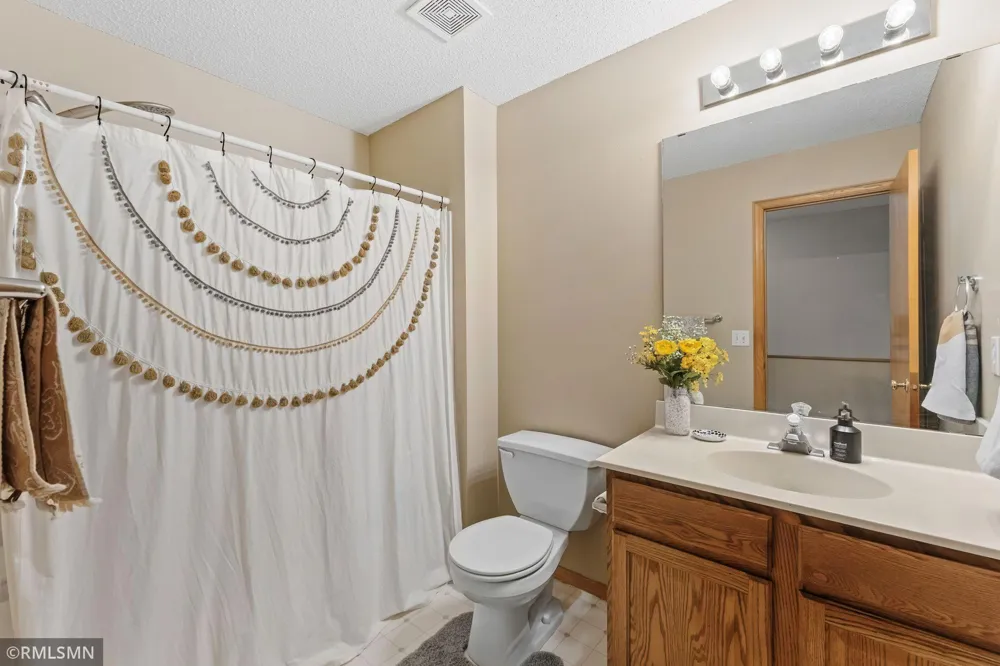 10751 Redwood Street NW Coon Rapids, MN 55433