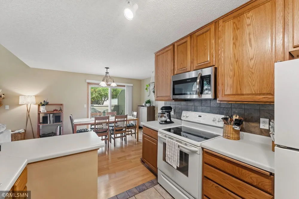 10751 Redwood Street NW Coon Rapids, MN 55433