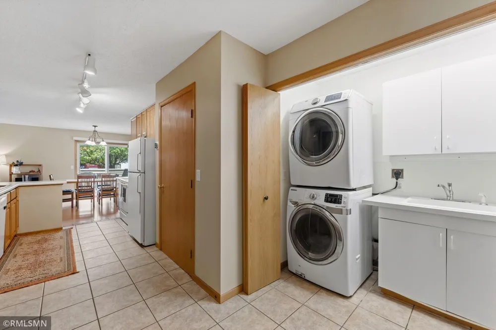 10751 Redwood Street NW Coon Rapids, MN 55433