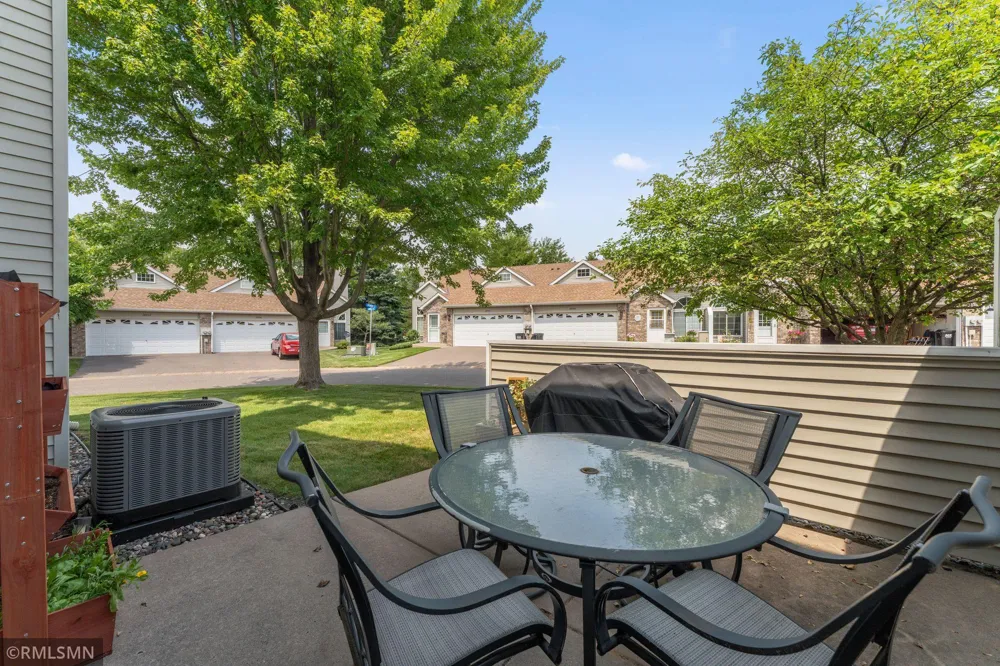 10751 Redwood Street NW Coon Rapids, MN 55433