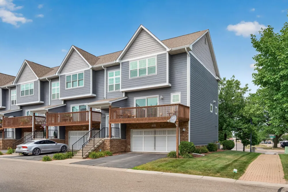 201 Alberta Lane Little Canada, MN 55117