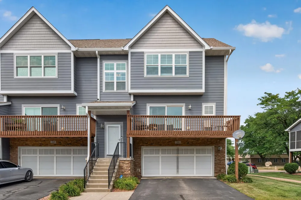 201 Alberta Lane Little Canada, MN 55117