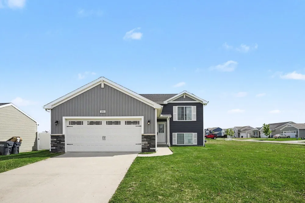 1193 Cooley Mill Lane Vicksburg, MI 49097