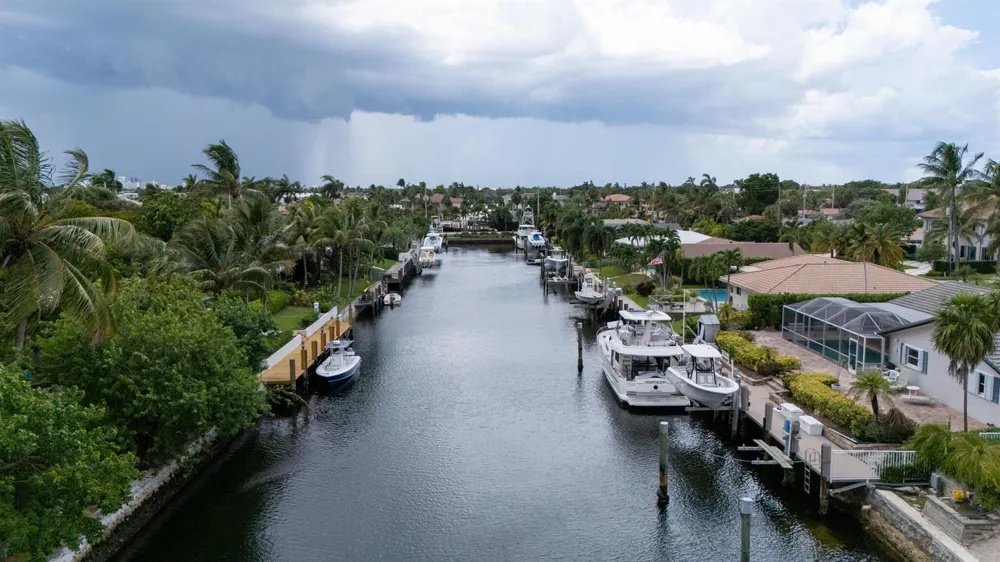 4020 NE 24th Avenue Lighthouse Point, FL 33064