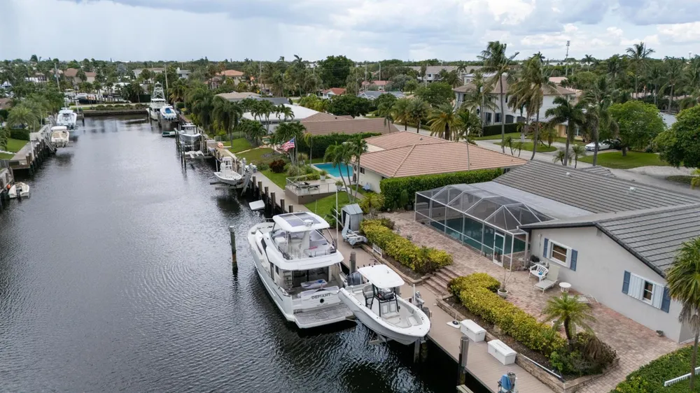 4020 NE 24th Avenue Lighthouse Point, FL 33064