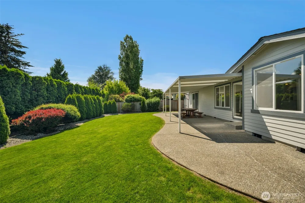 3050 Chelsea Lane Enumclaw, WA 98022