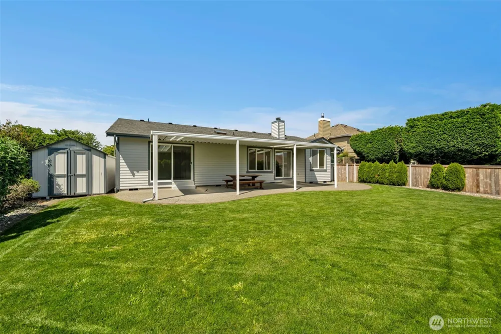 3050 Chelsea Lane Enumclaw, WA 98022