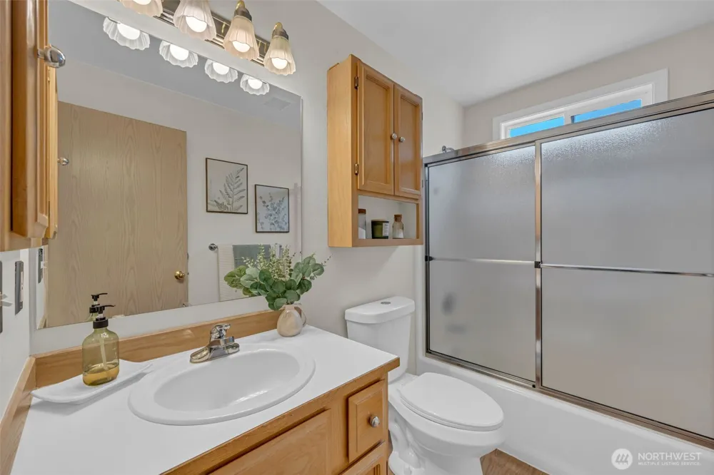 3050 Chelsea Lane Enumclaw, WA 98022