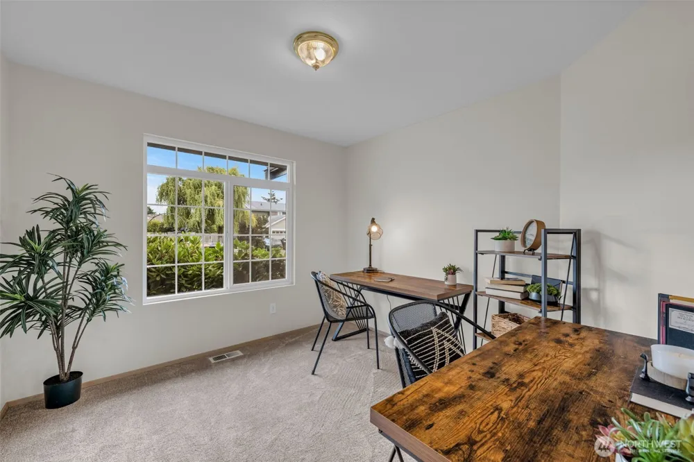 3050 Chelsea Lane Enumclaw, WA 98022