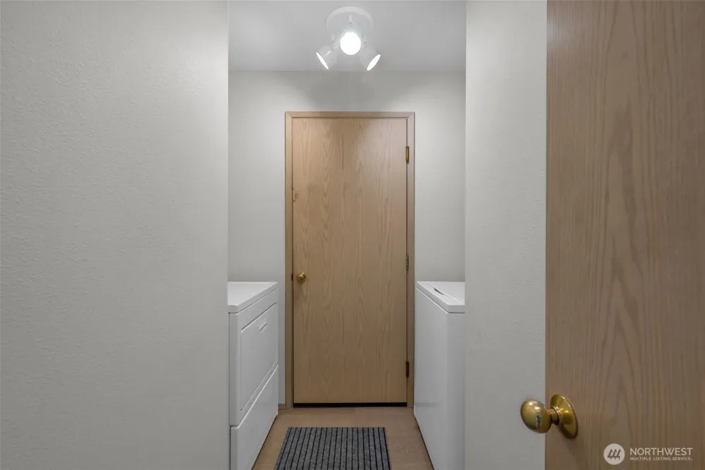 3050 Chelsea Lane Enumclaw, WA 98022