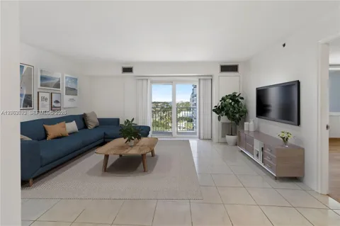 3215 S Ocean Blvd #804