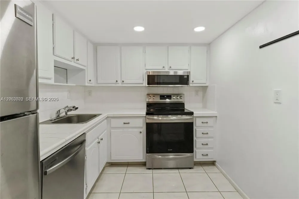 3215 S Ocean Blvd #804 Highland Beach, FL 33487