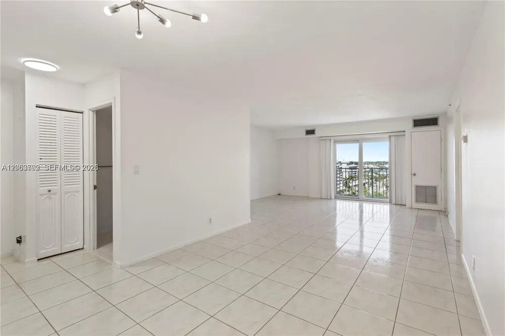 3215 S Ocean Blvd #804 Highland Beach, FL 33487