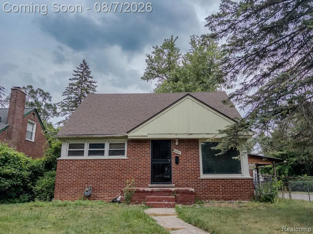 18400 Lenore Detroit City, MI 48219