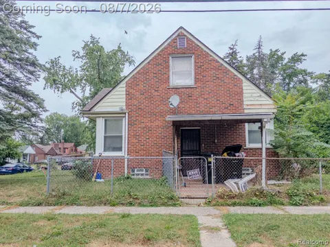 18400 Lenore
