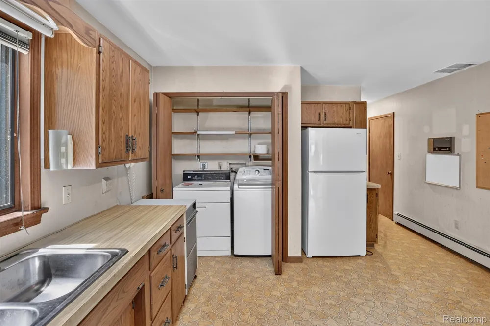 3775 W Saginaw Road Vassar City, MI 48768