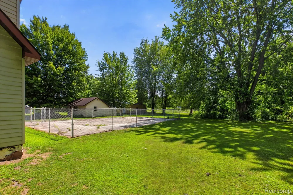 3775 W Saginaw Road Vassar City, MI 48768