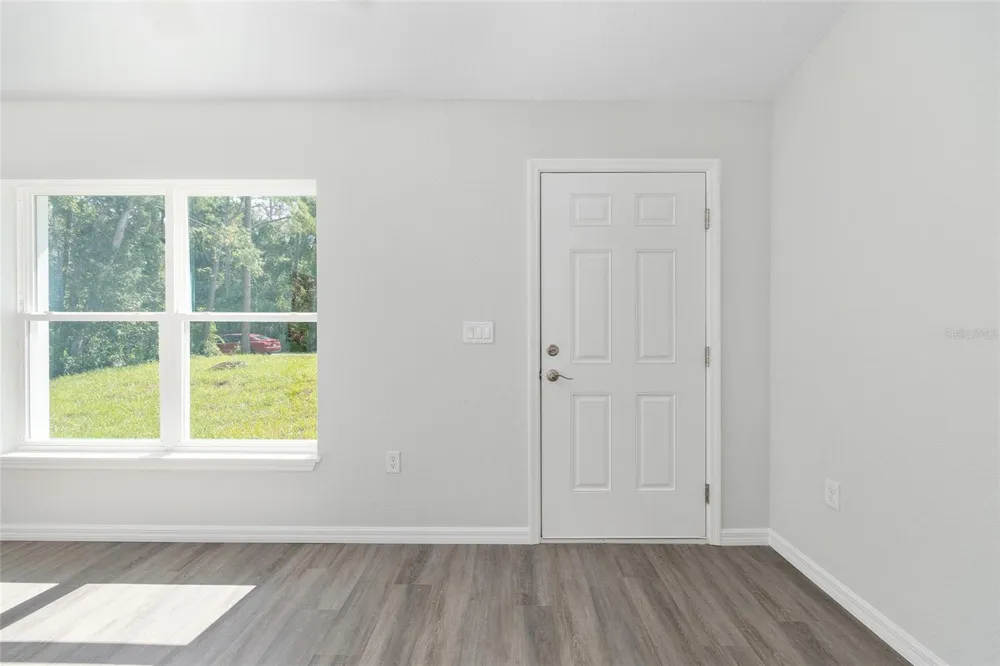 202 FISHER LOOP Ocklawaha, FL 32179