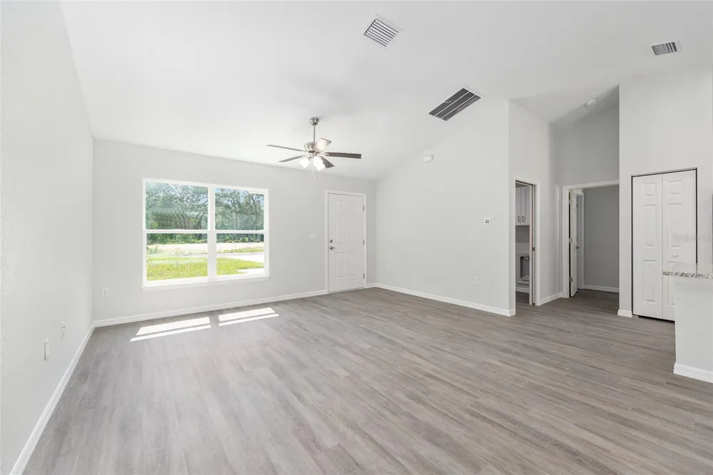202 FISHER LOOP Ocklawaha, FL 32179