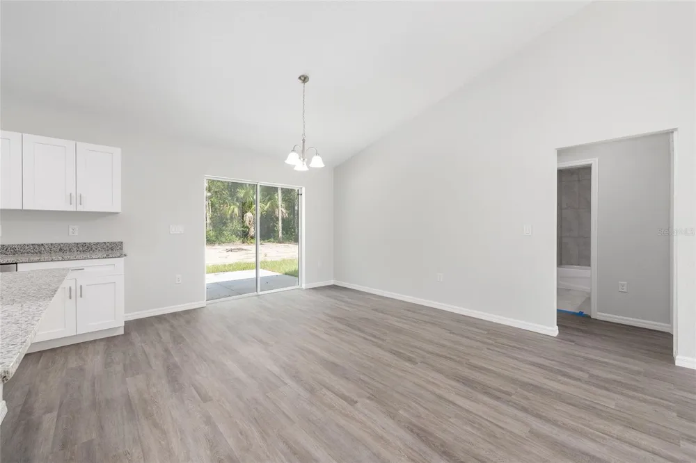 202 FISHER LOOP Ocklawaha, FL 32179