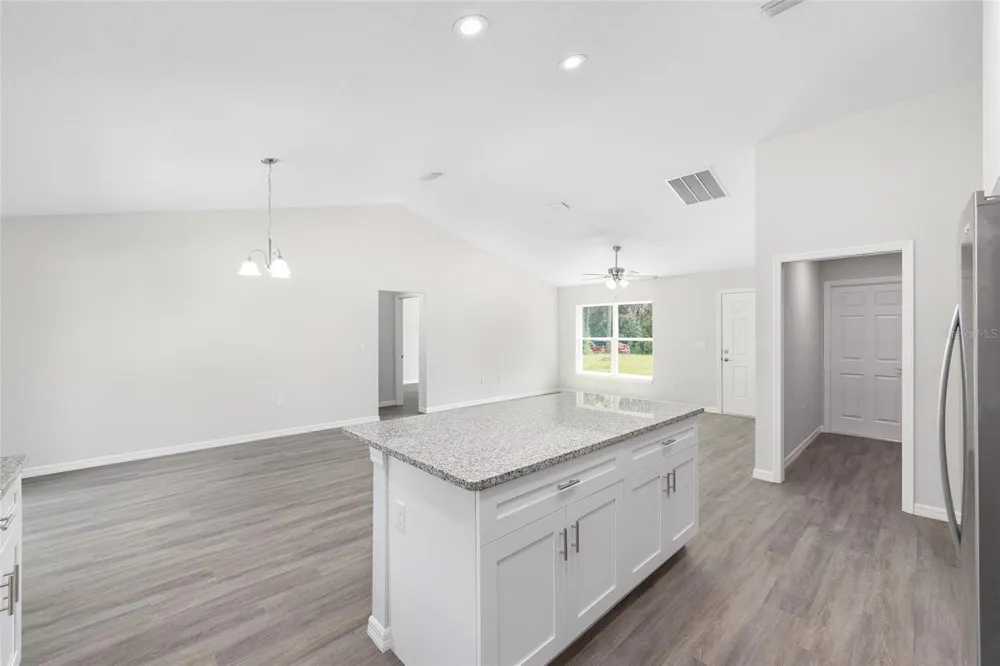 202 FISHER LOOP Ocklawaha, FL 32179