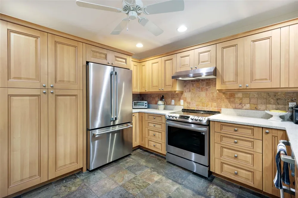 2070 HYDE PARK STREET Sarasota, FL 34239