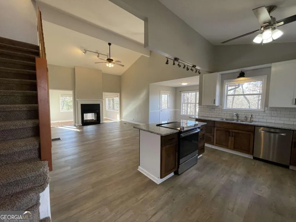 3492 Point View CIR Gainesville, GA 30506