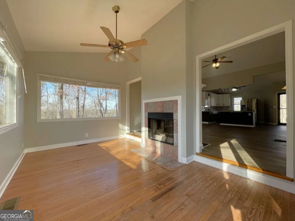 3492 Point View CIR Gainesville, GA 30506