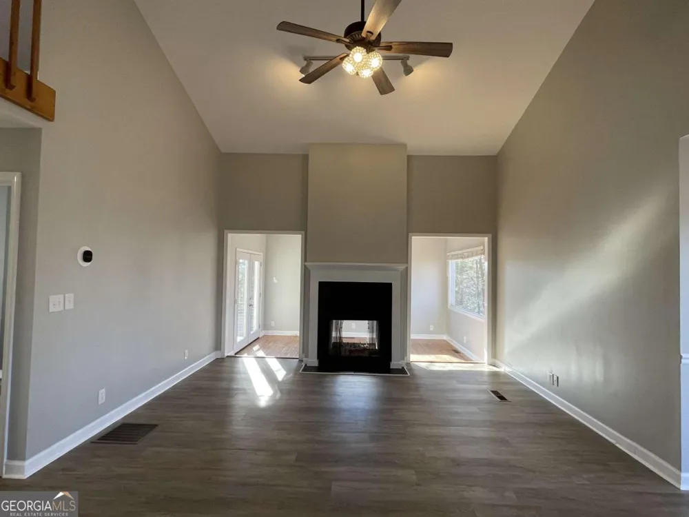 3492 Point View CIR Gainesville, GA 30506