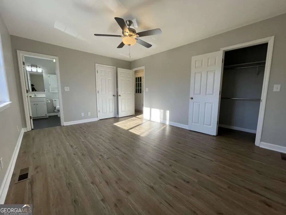 3492 Point View CIR Gainesville, GA 30506